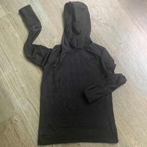 Lululemon black patterned hooded top size 12